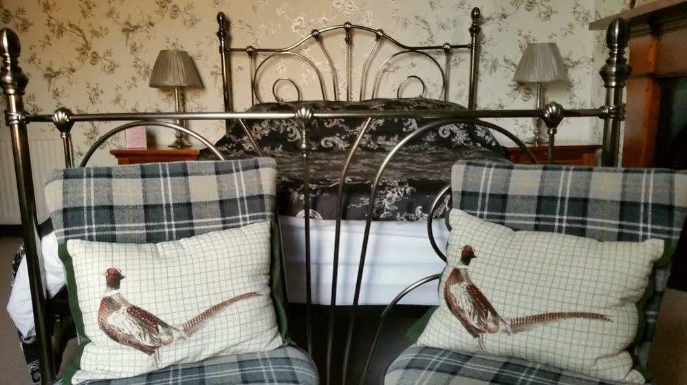 Strathallan Bed And Breakfast Grantown-on-Spey Buitenkant foto