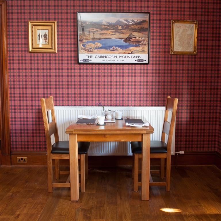 Strathallan Bed And Breakfast Grantown-on-Spey Buitenkant foto